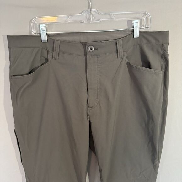 Eddie Bauer Tech Pants Mens 38x30 Gray Straight Nylon Blend Hiking Dad Outdoor - Picture 3 of 8